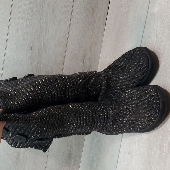 Ugg Australia Women 1876 Sweater Cardi 3 buttons Boots shoes sz 6 - Picture 4 of 10